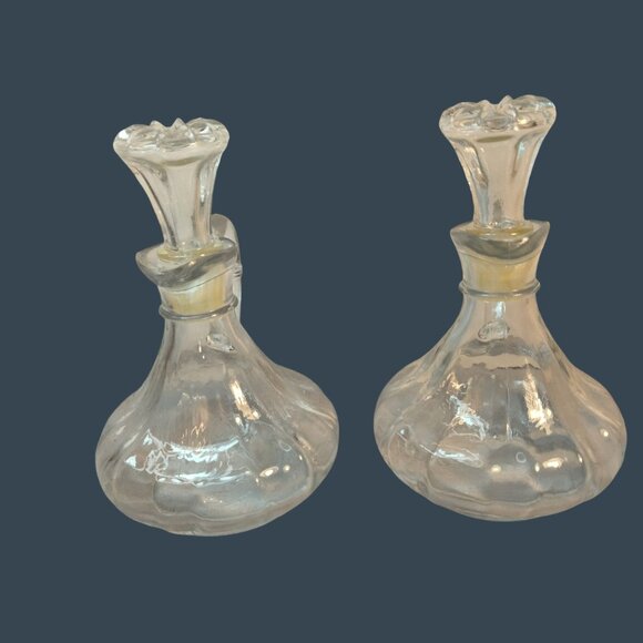 Anchor Hocking Glass Oil Vinegar Cruet Set Cut Glass Stoppers Clear - Picture 3 of 16